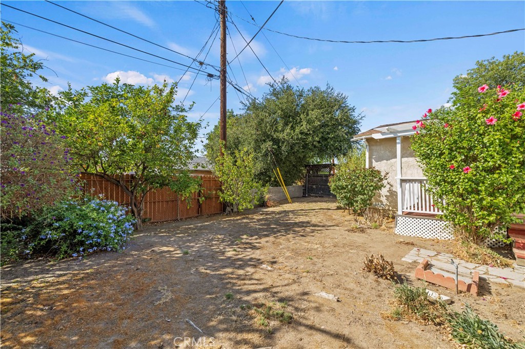 10335 Oro Vista Avenue