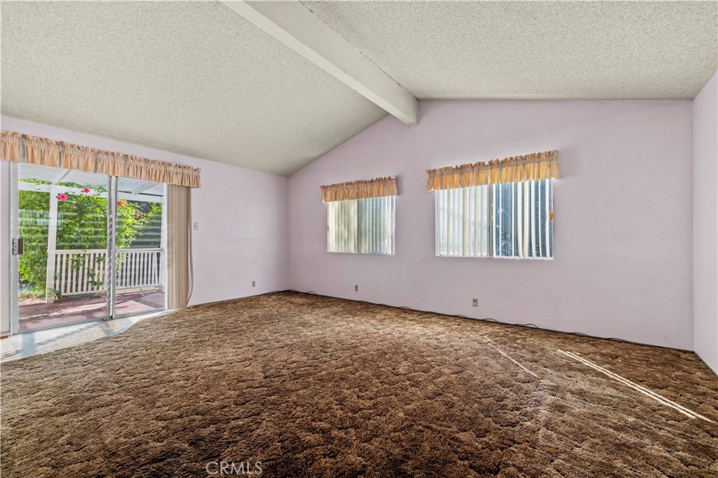 10335 Oro Vista Avenue