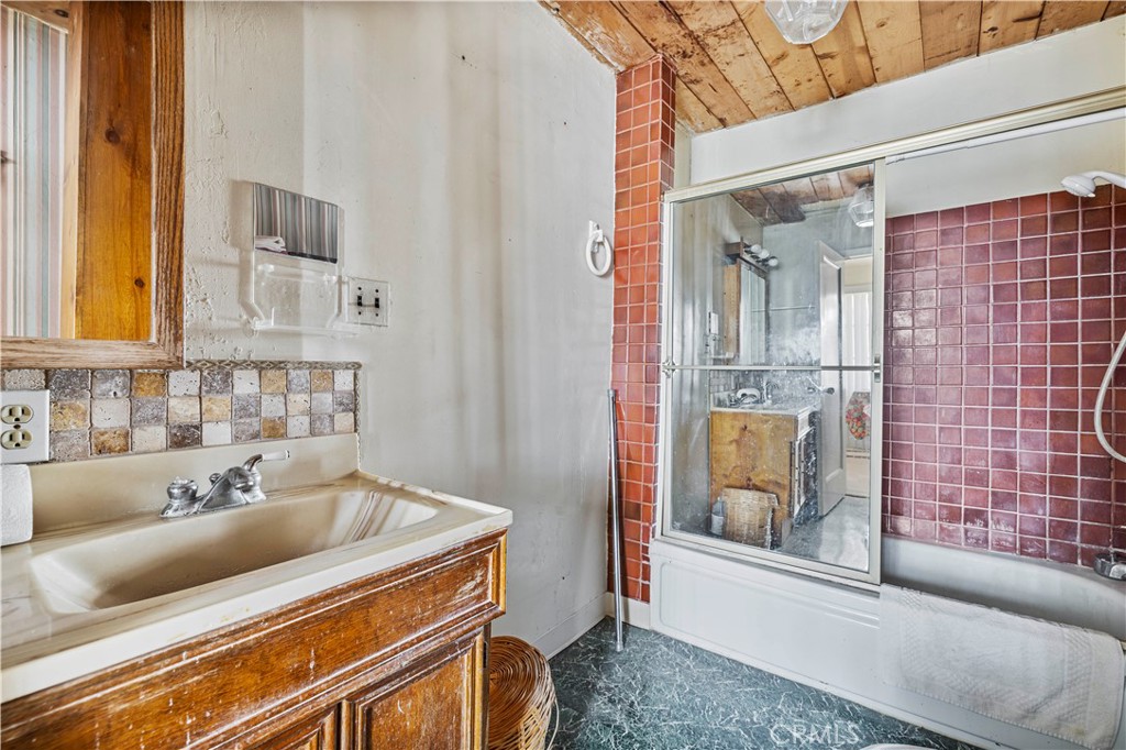 29027 Val Verde Road