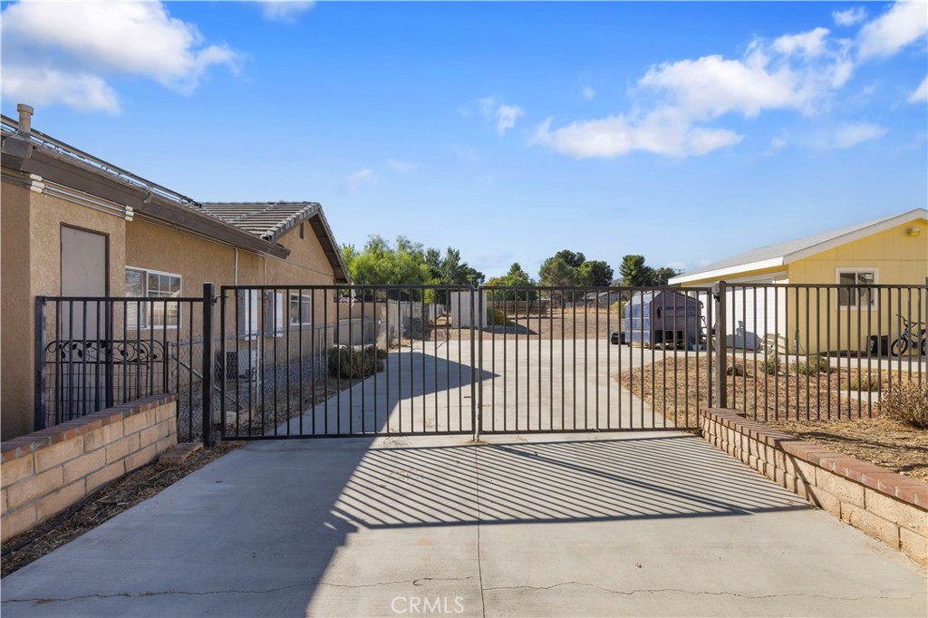 4648 W Avenue M10