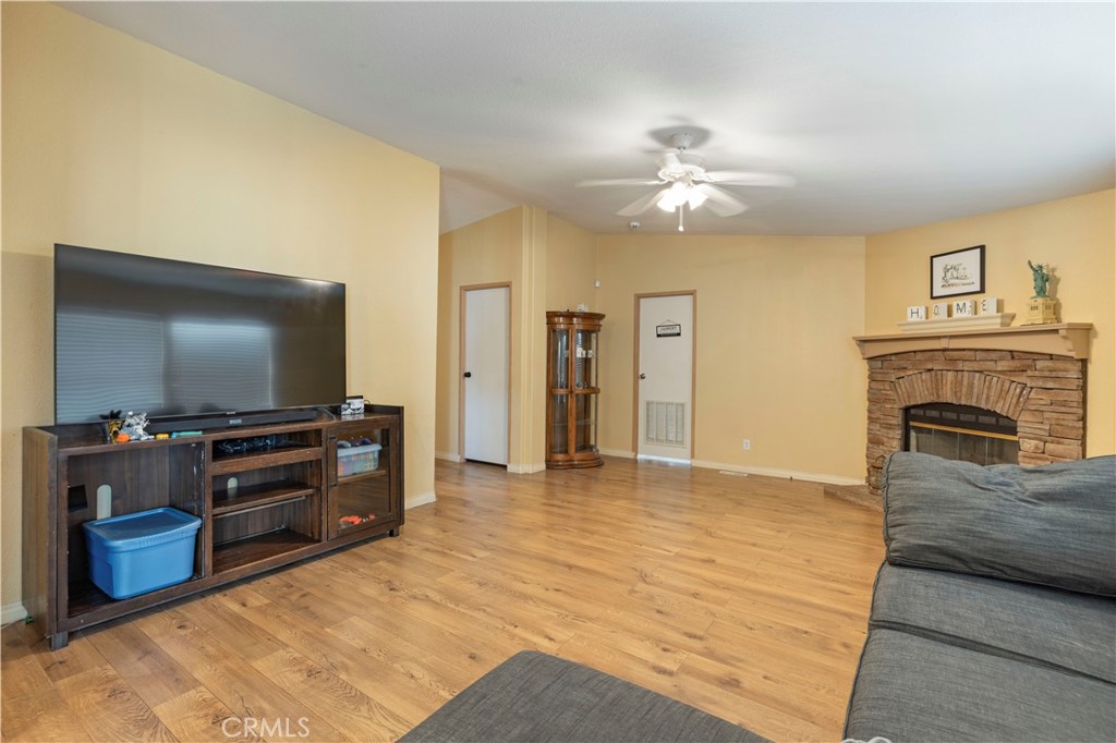 4648 W Avenue M10