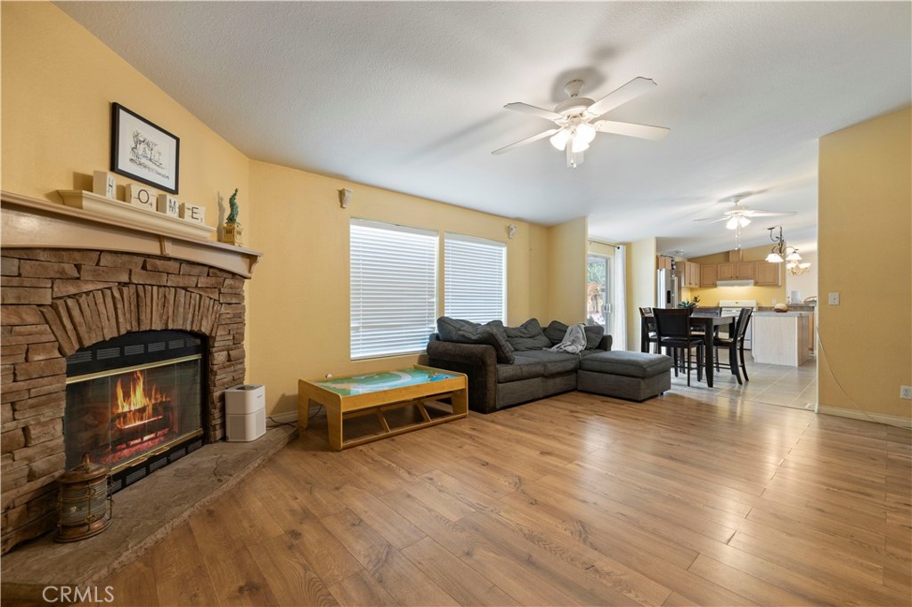4648 W Avenue M10