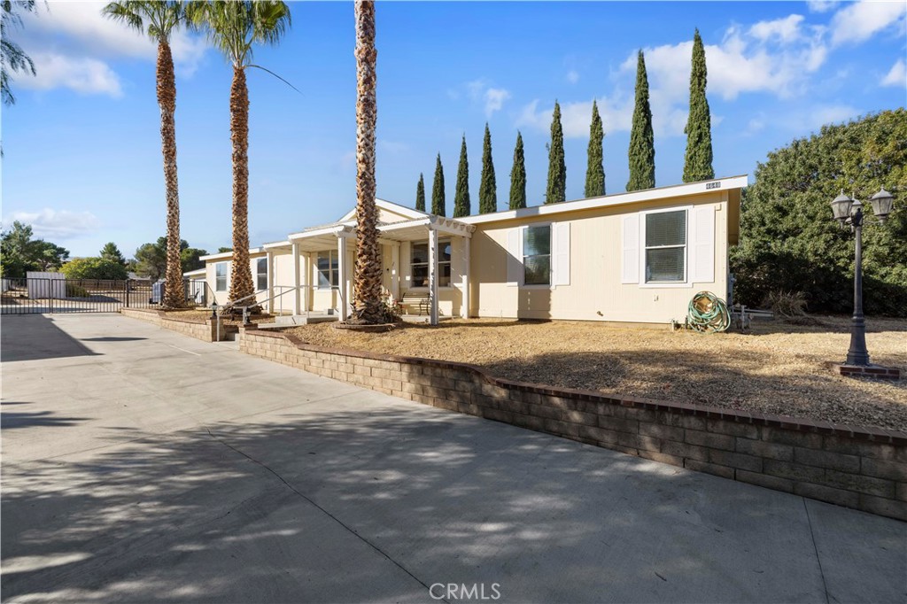4648 W Avenue M10