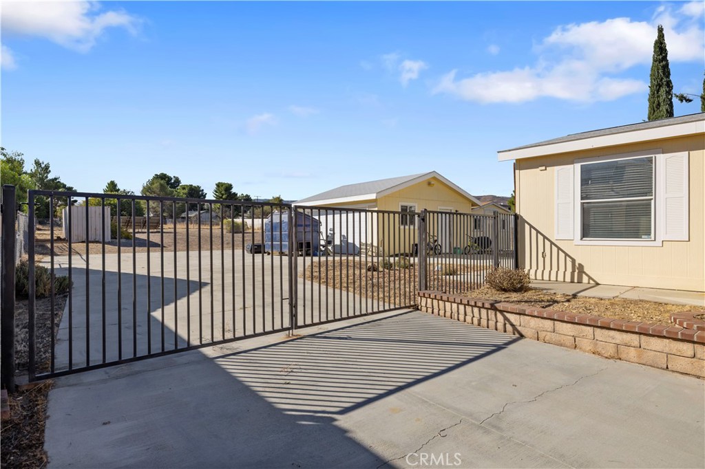 4648 W Avenue M10