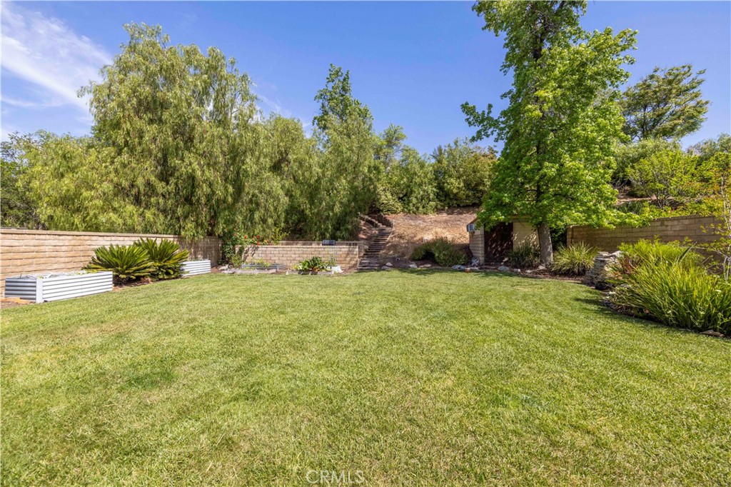 25541 Pembrook Place