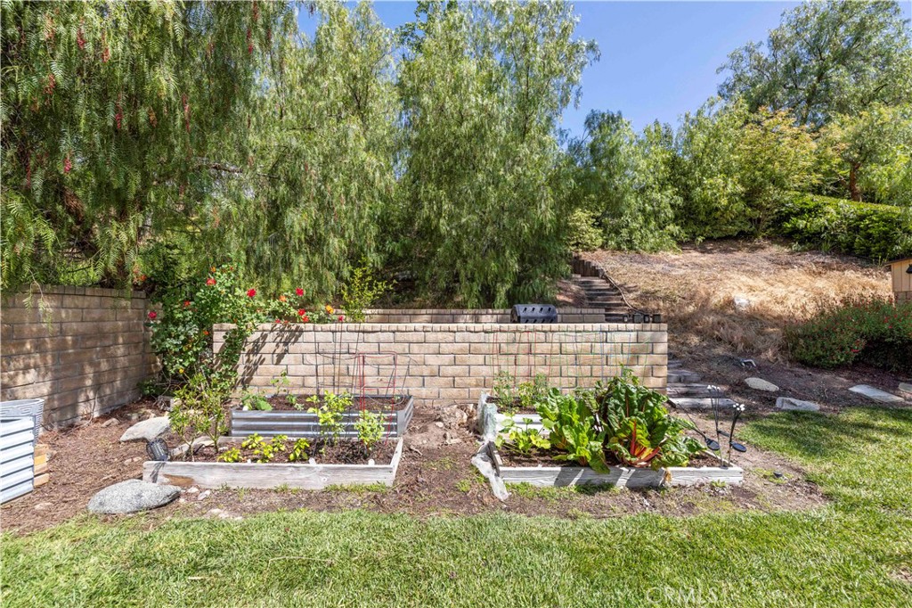 25541 Pembrook Place