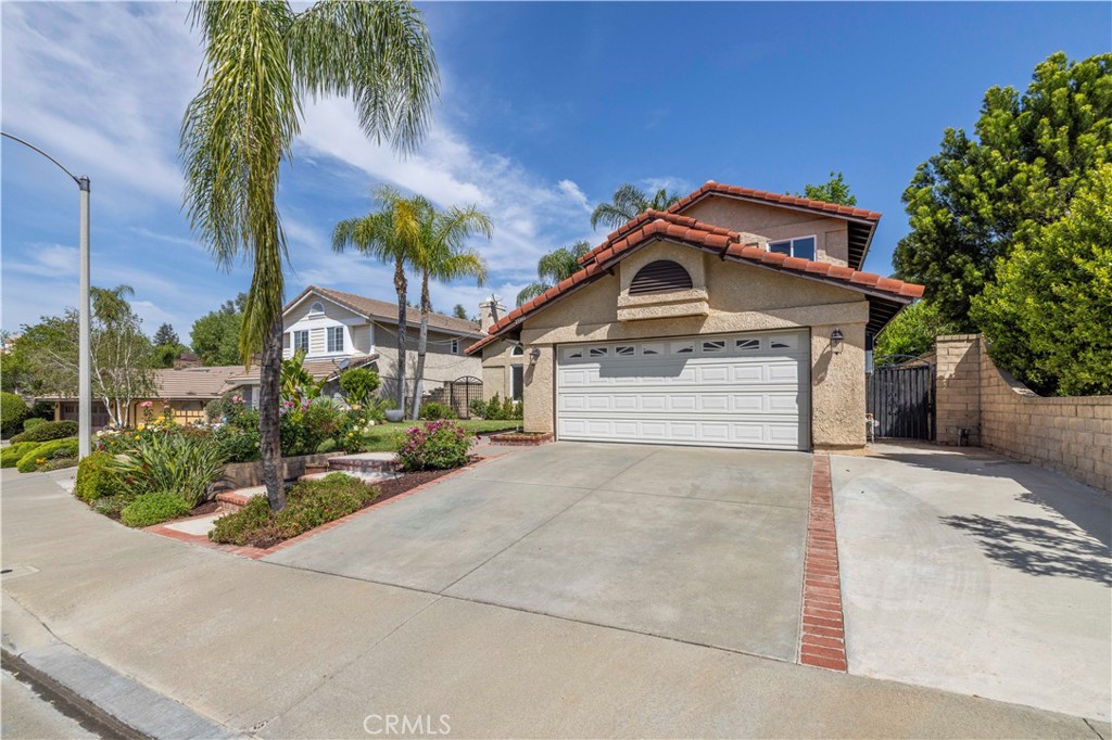 25541 Pembrook Place