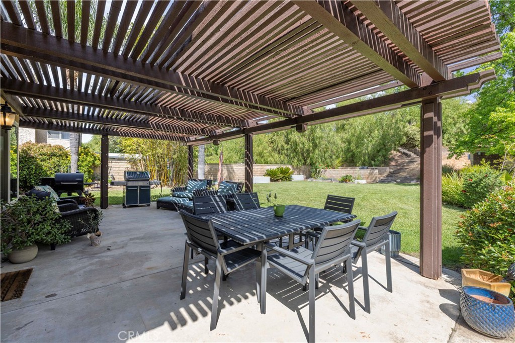 25541 Pembrook Place