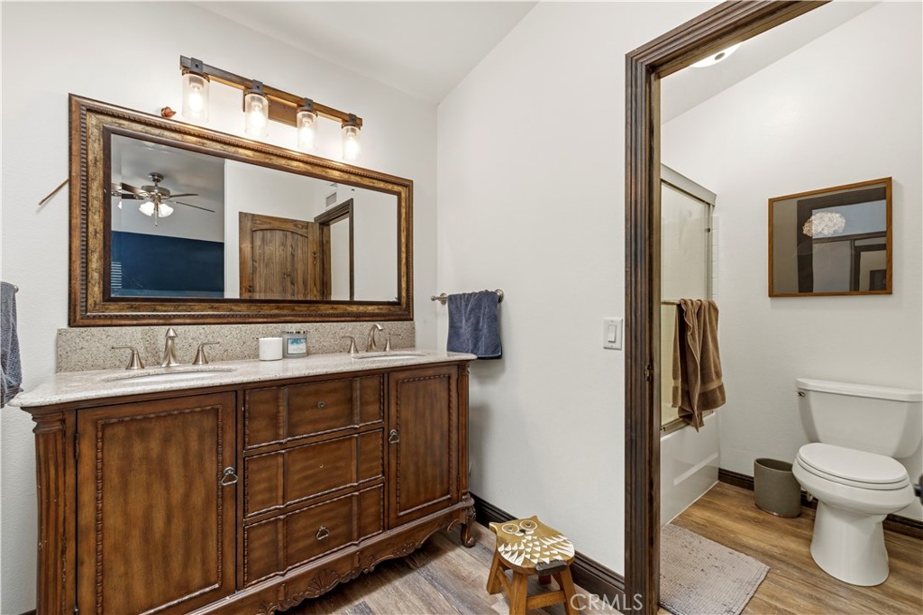 25541 Pembrook Place