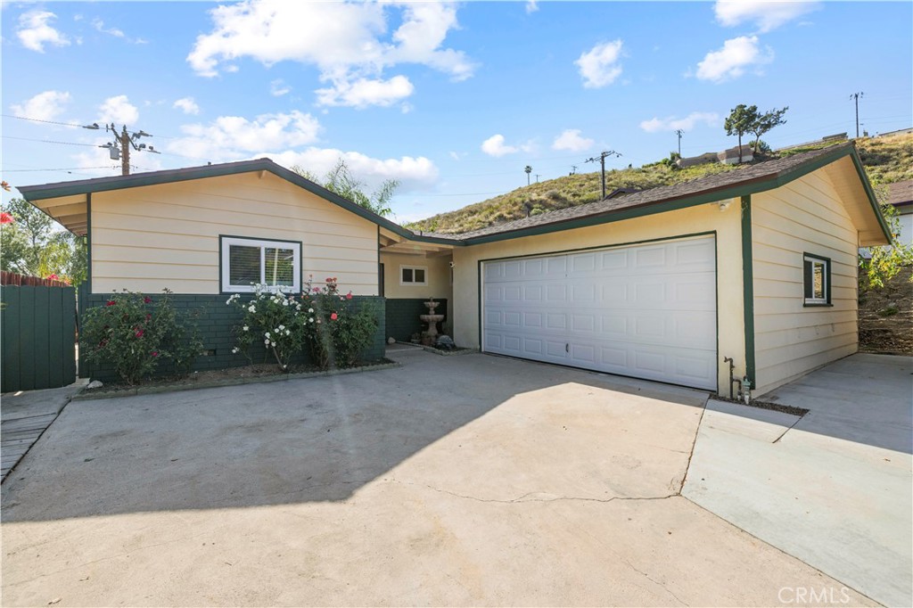 27951 Carvel Drive