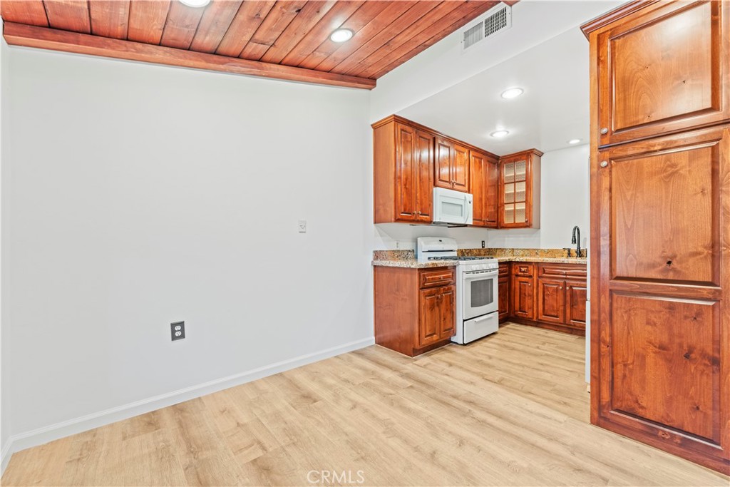 19120 Avenue Of The Oaks A