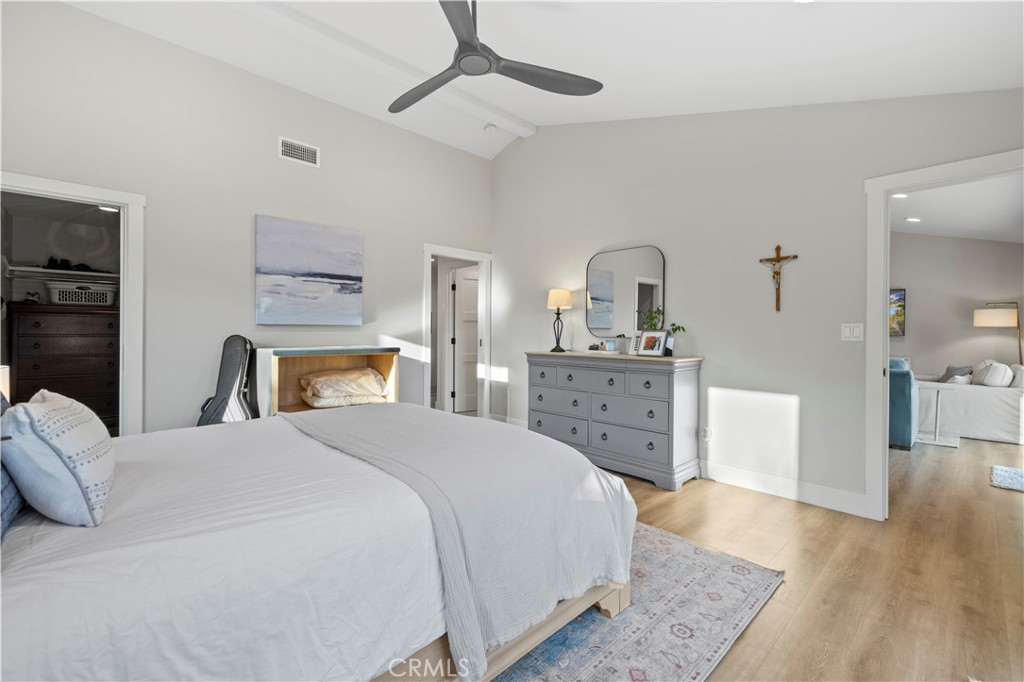 4935 Maureen Lane
