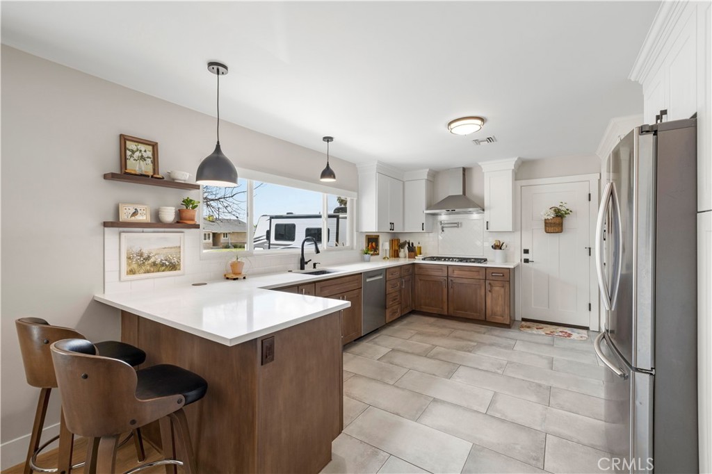 4935 Maureen Lane