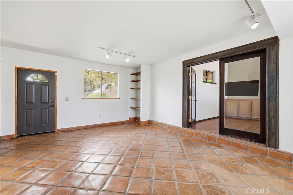 4537 Mt Pinos Way