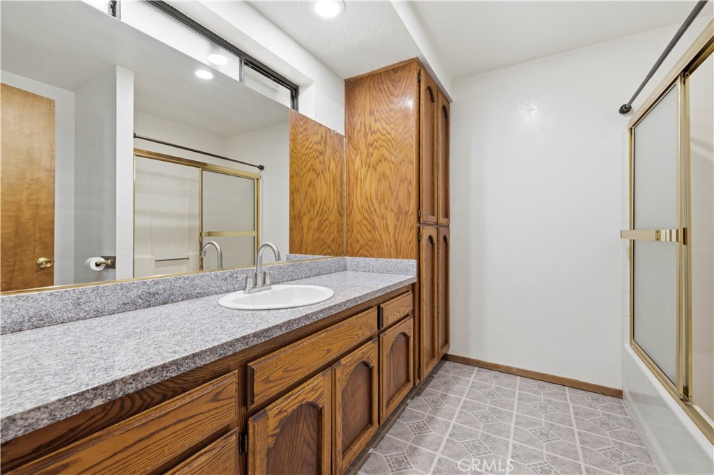 4537 Mt Pinos Way