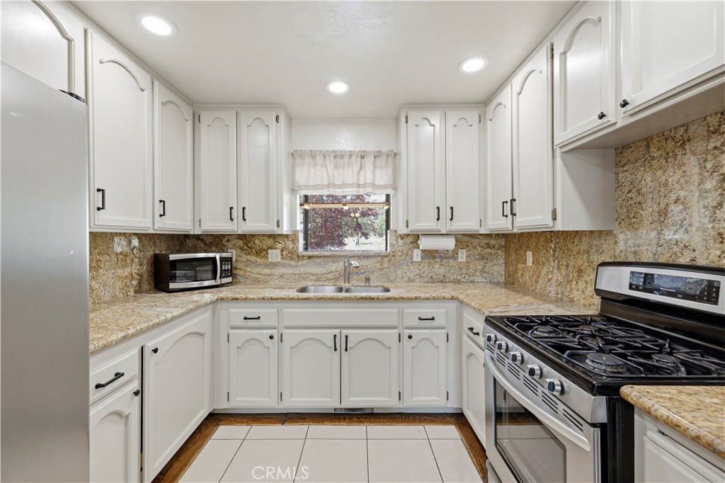 4537 Mt Pinos Way
