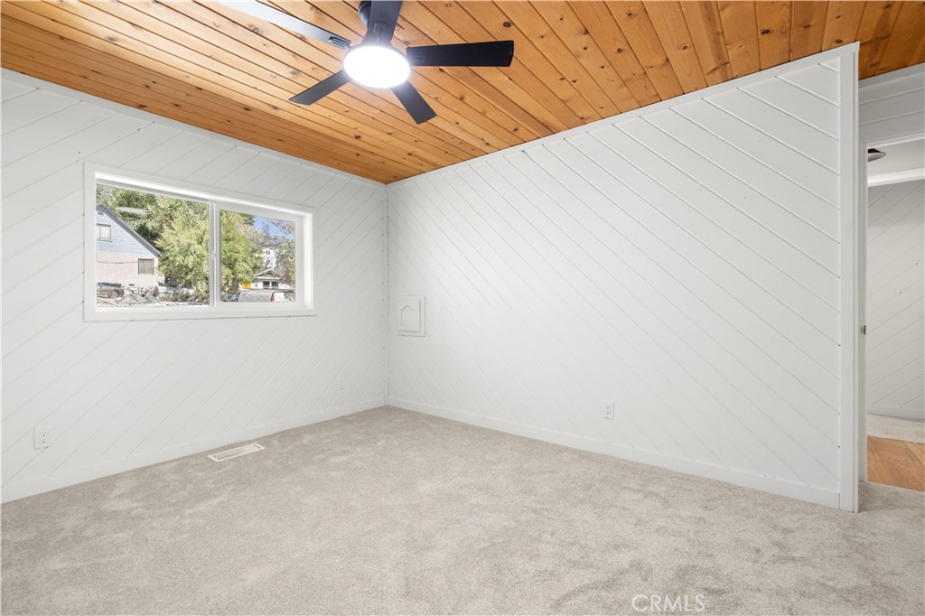 4437 Race Trail