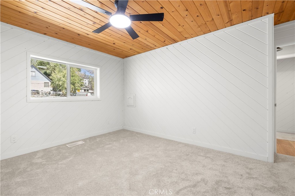 4437 Race Trail