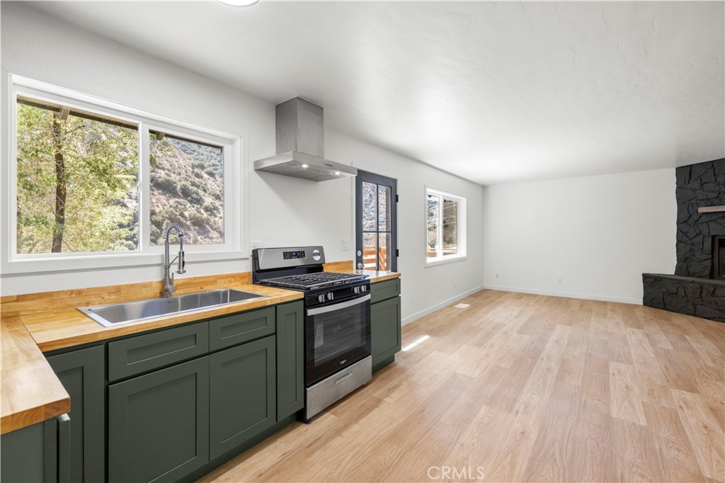 4437 Race Trail