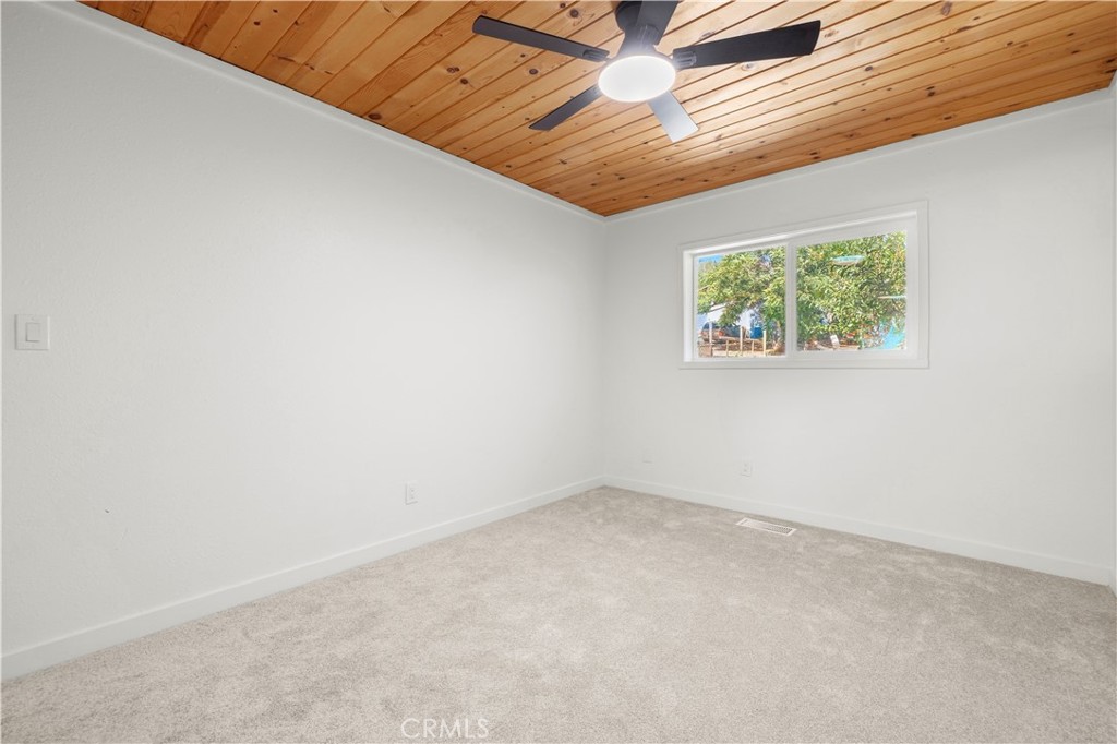 4437 Race Trail