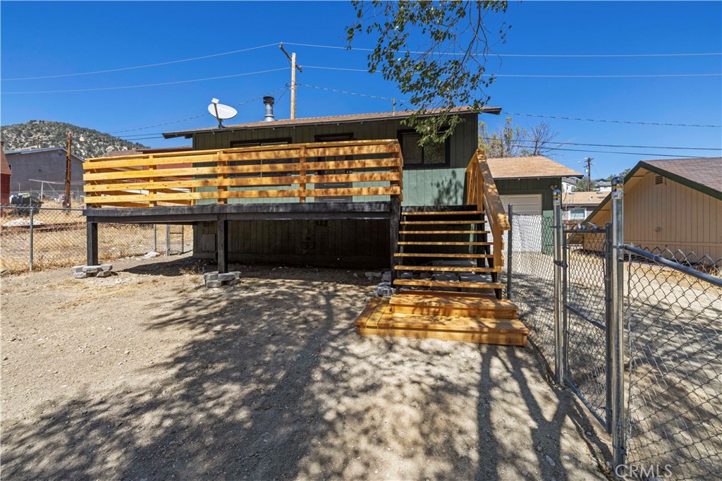 4437 Race Trail