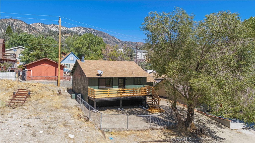 4437 Race Trail