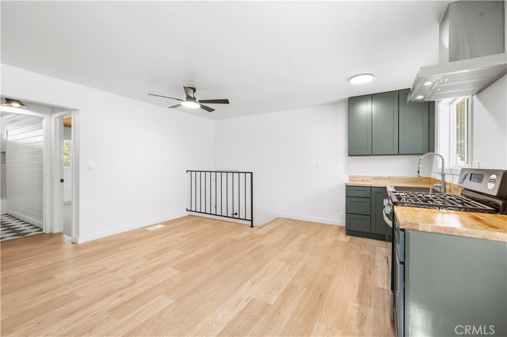 4437 Race Trail