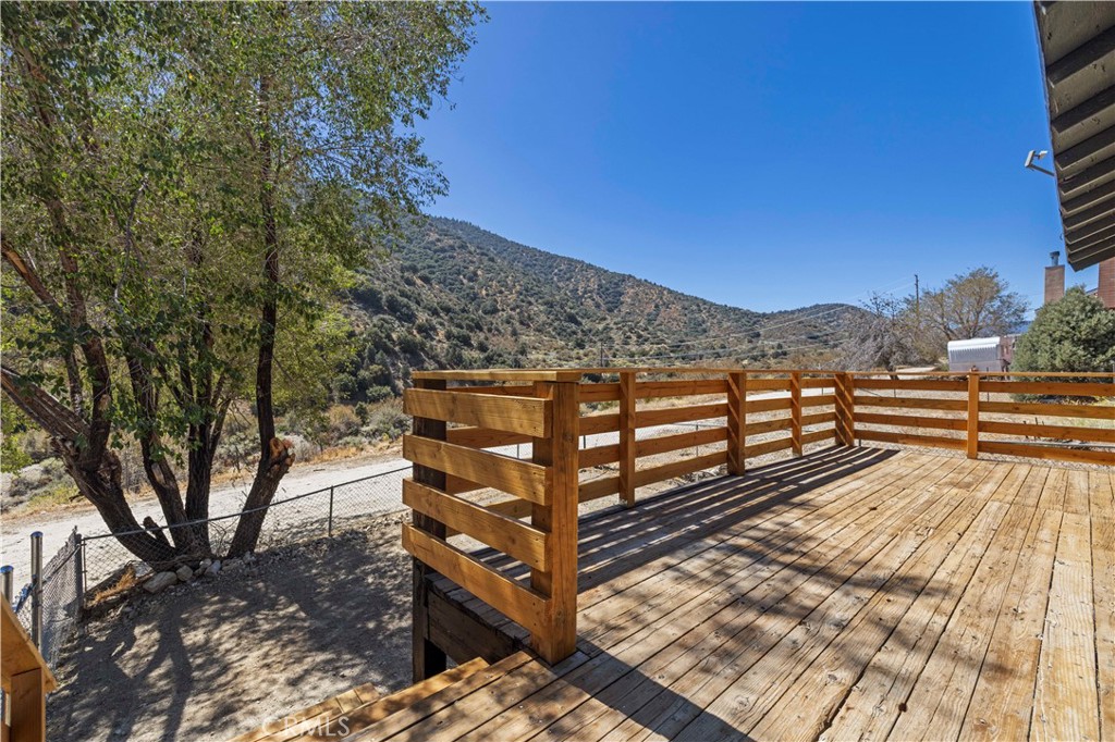 4437 Race Trail