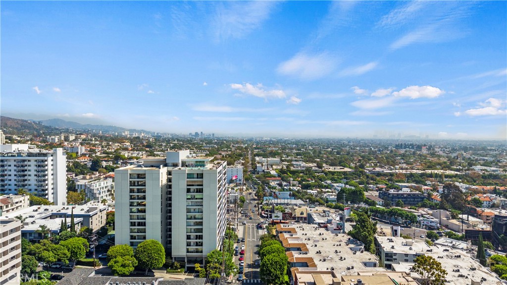 8620 Holloway