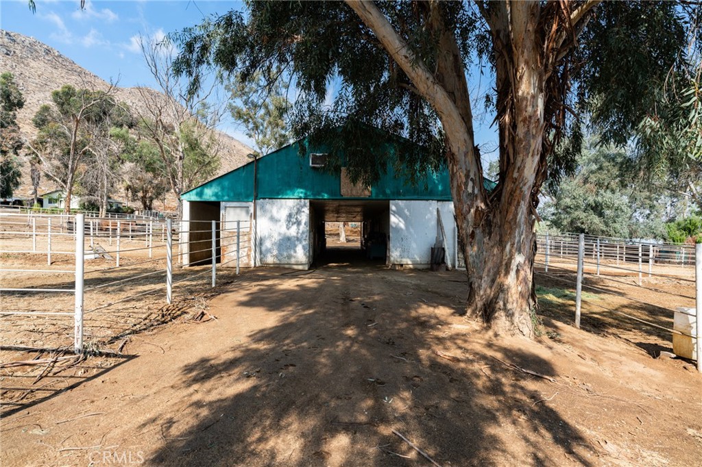 23981 Warren Road