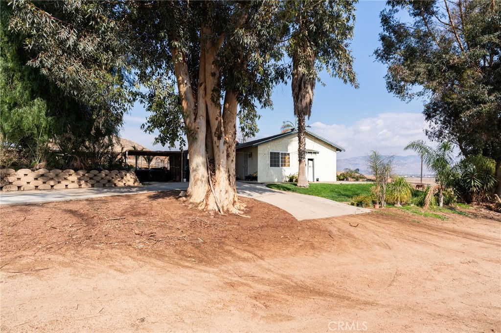 23981 Warren Road