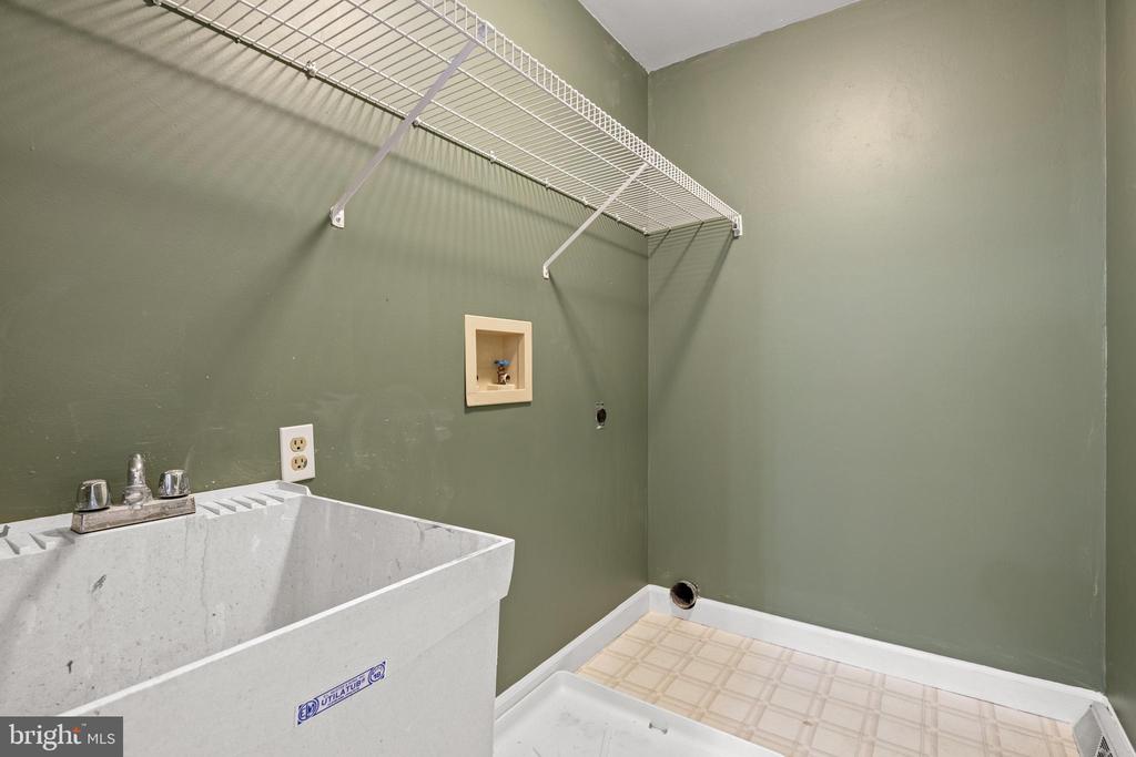 425 Coronet Dr