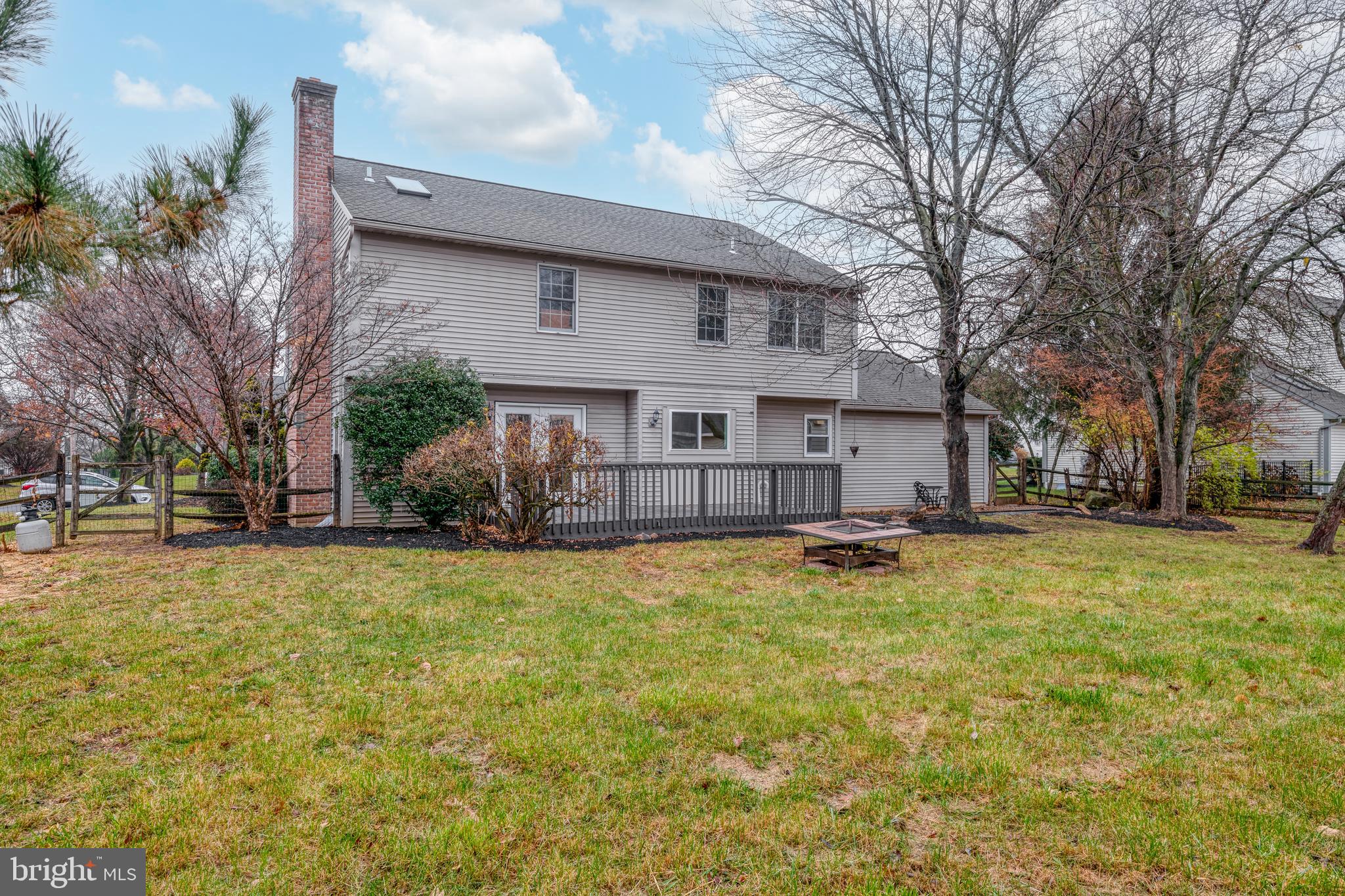 425 Coronet Dr