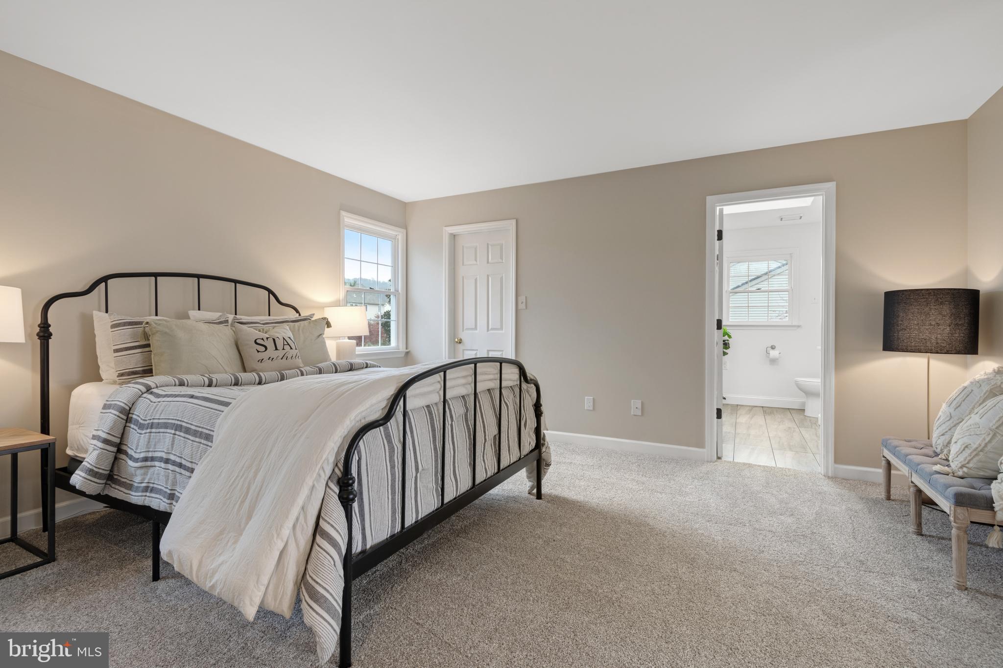 425 Coronet Dr