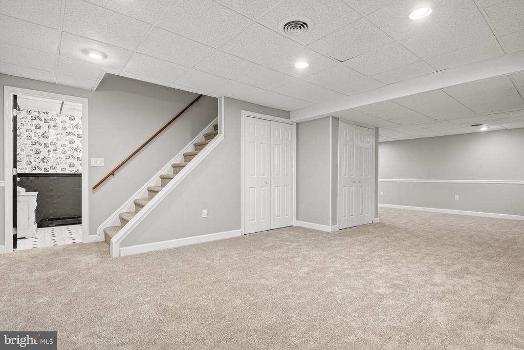 425 Coronet Dr