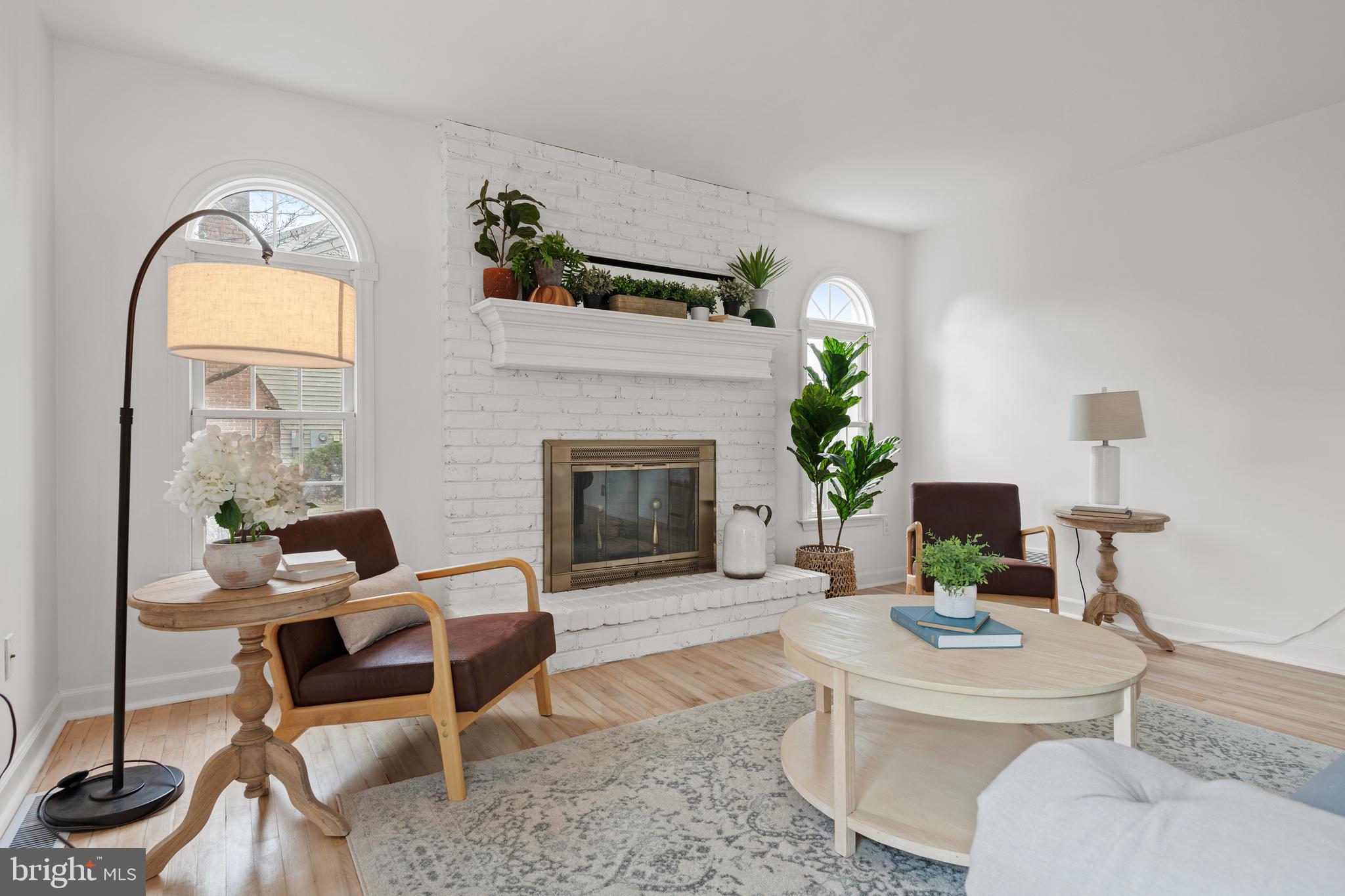 425 Coronet Dr