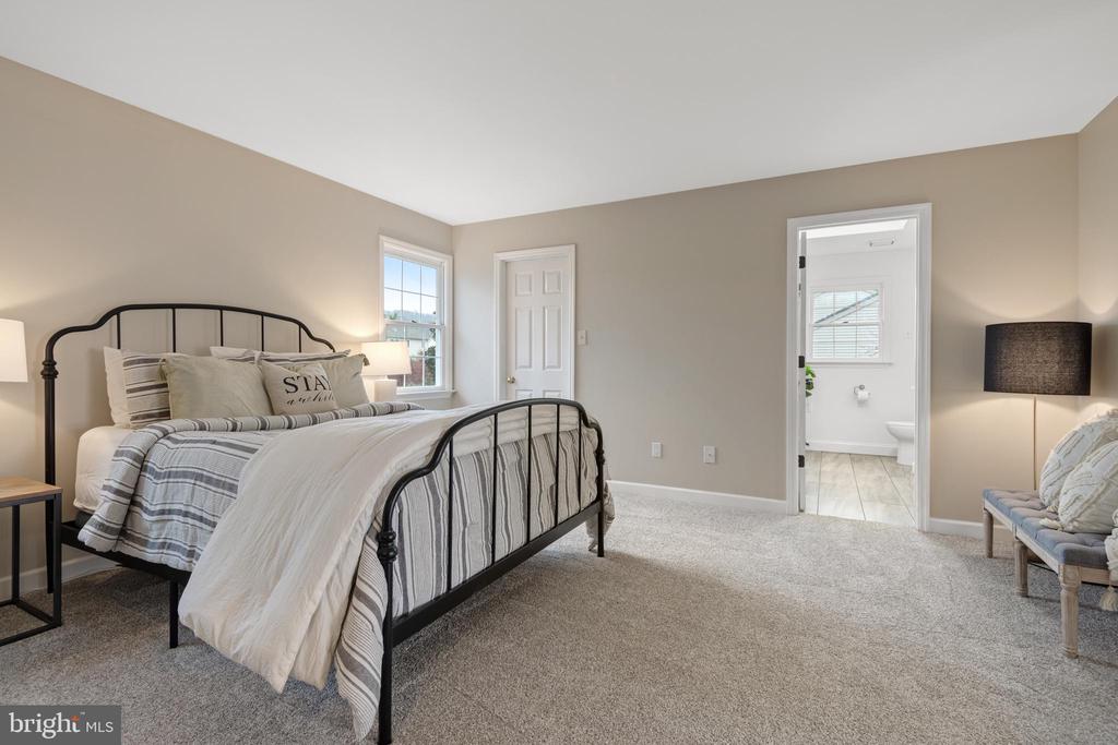 425 Coronet Dr