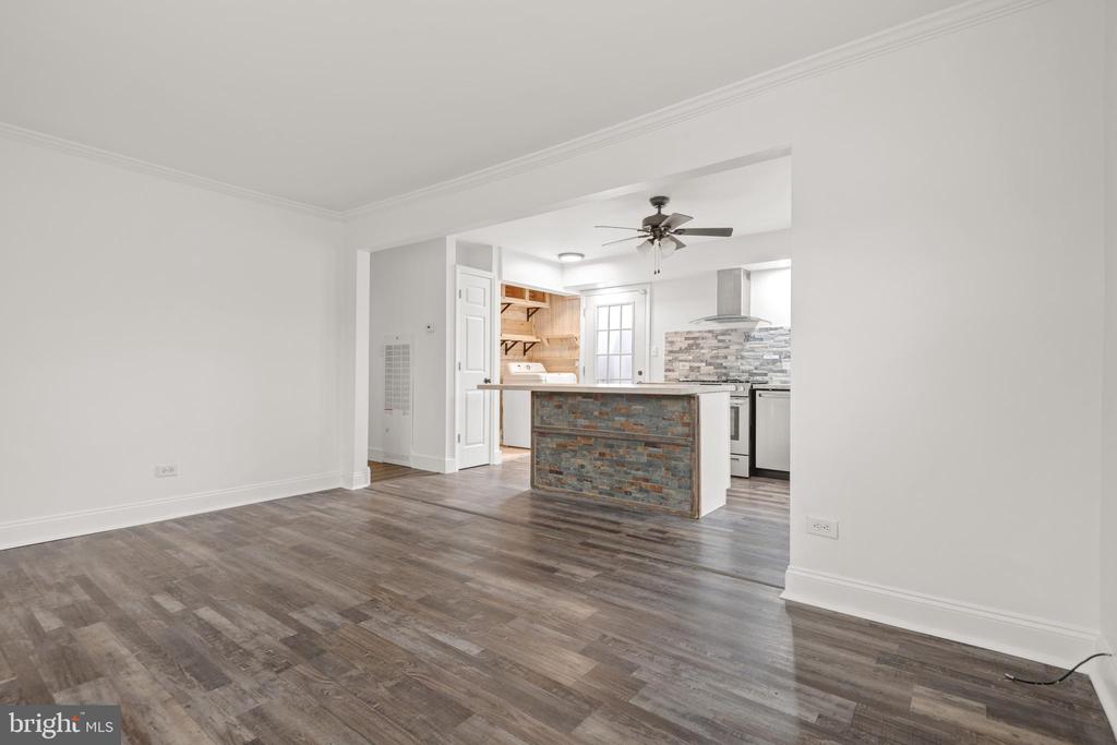 1252 Claire Dr