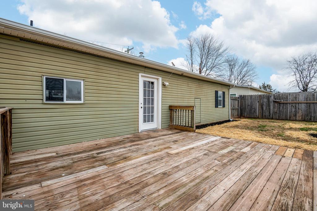 1252 Claire Dr
