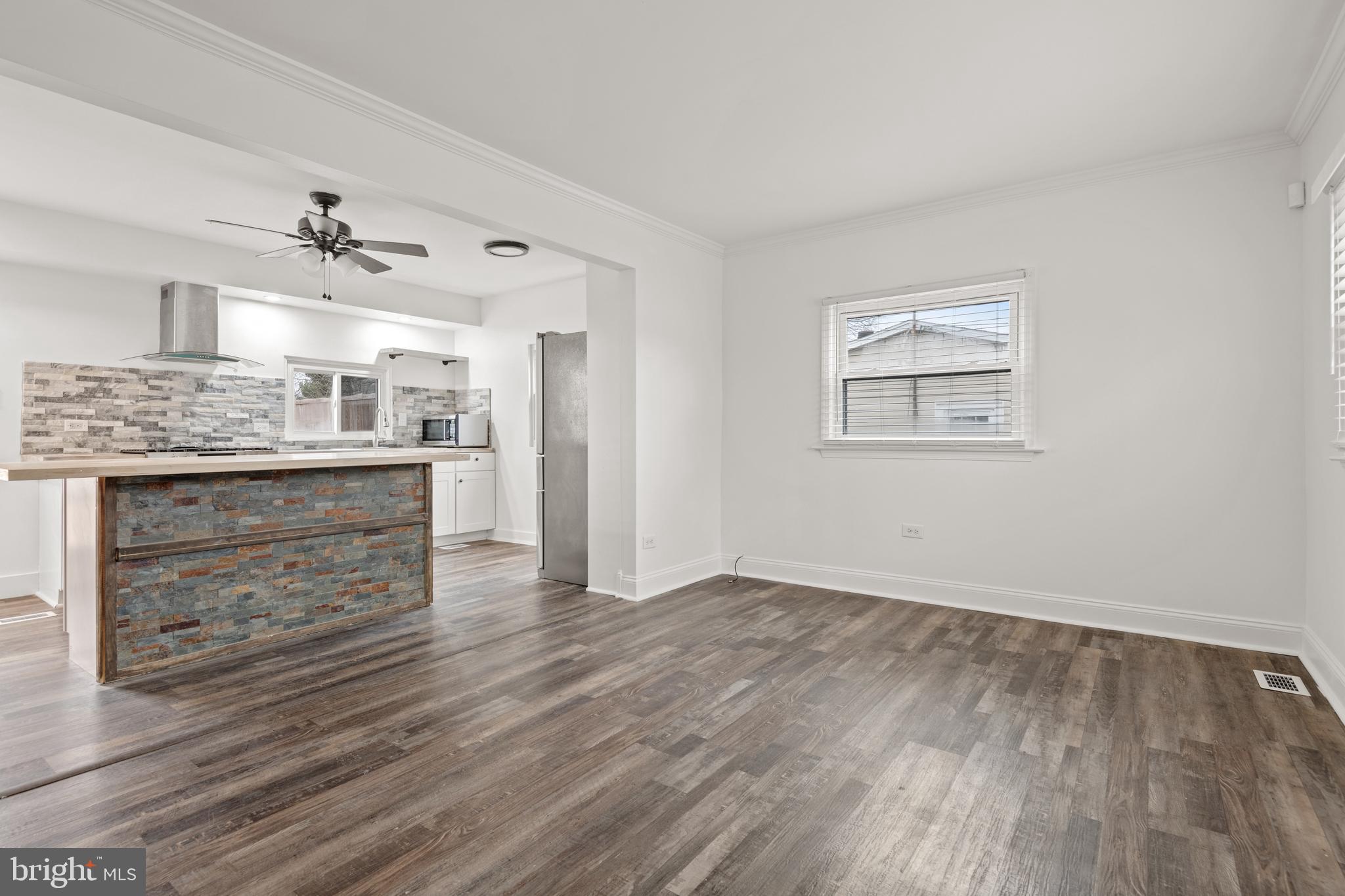 1252 Claire Dr