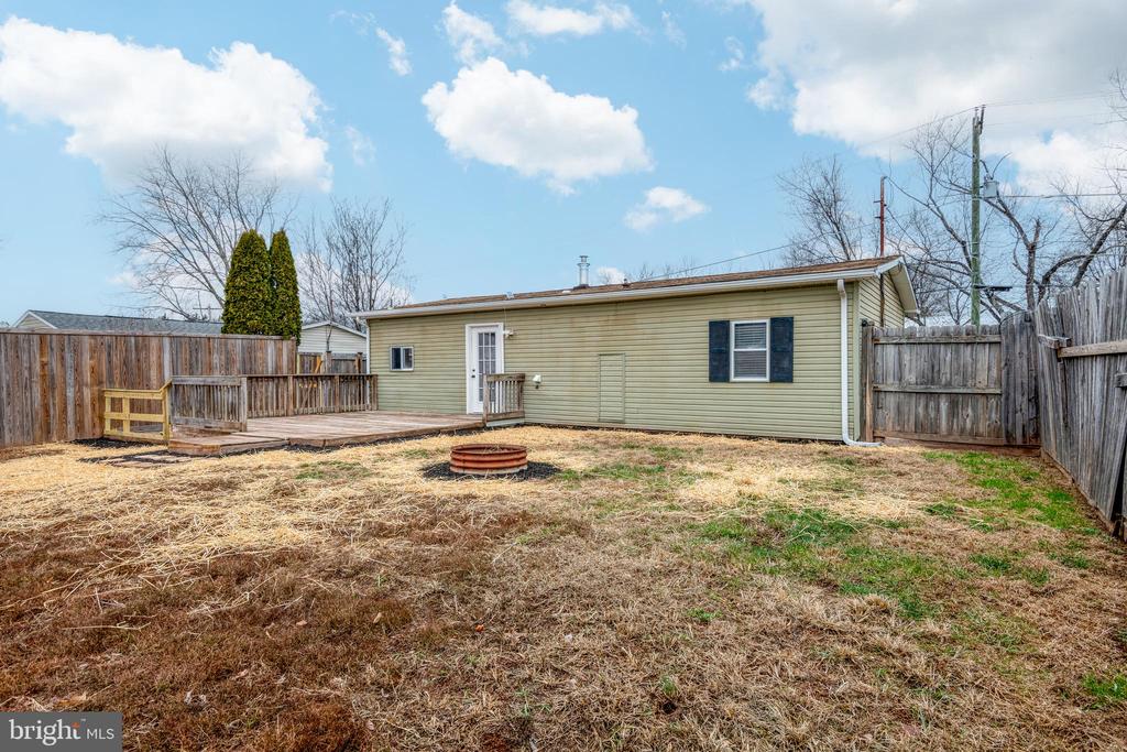 1252 Claire Dr