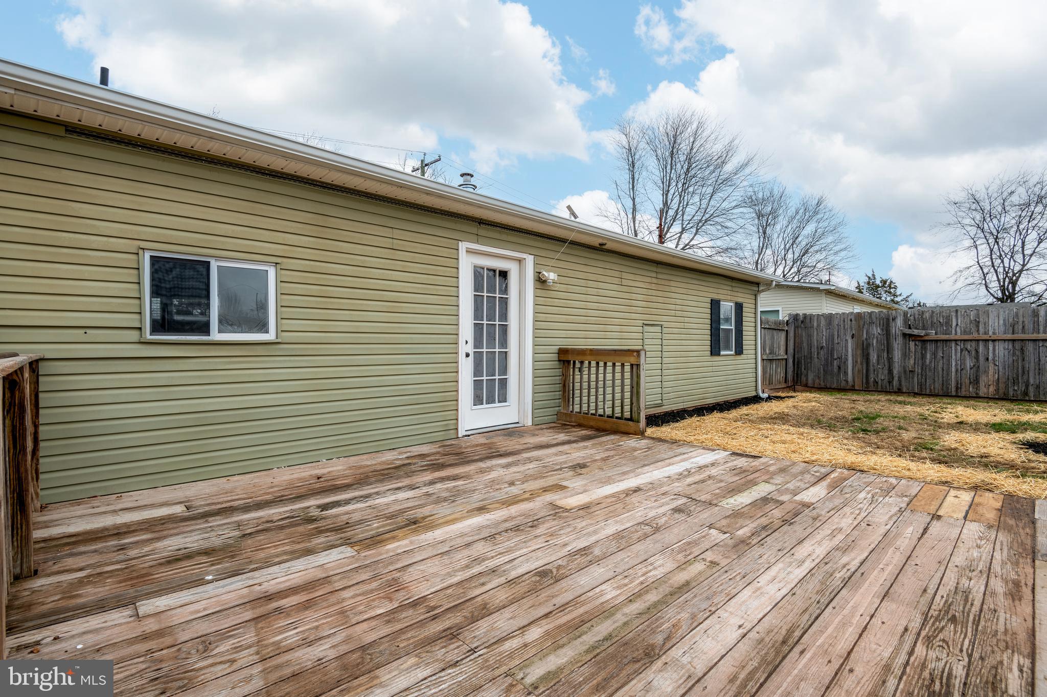 1252 Claire Dr