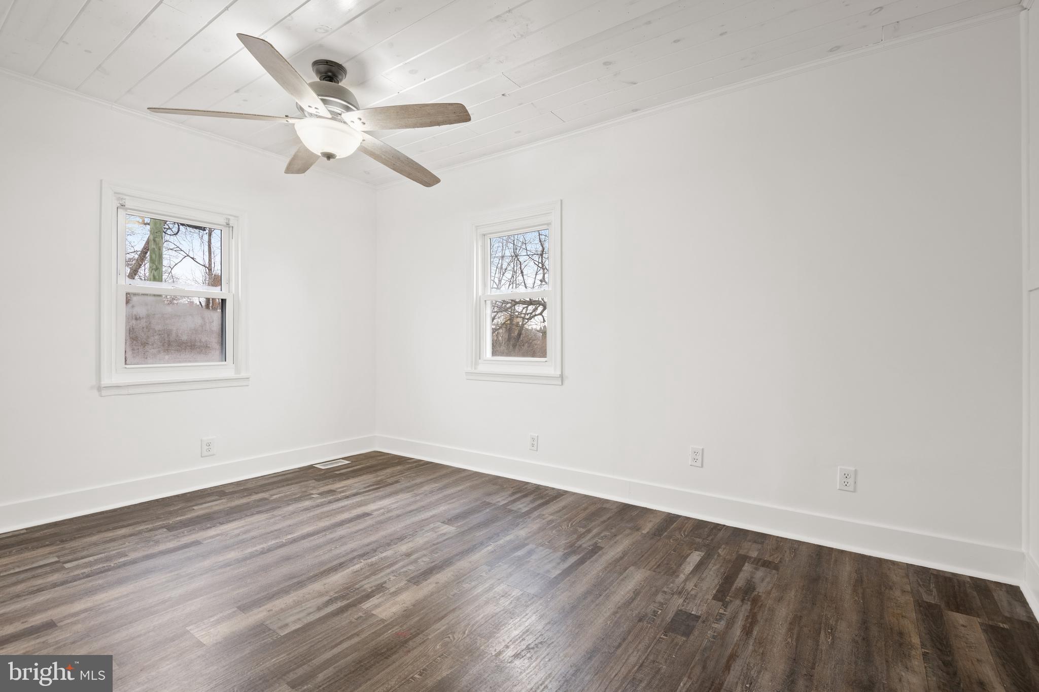 1252 Claire Dr
