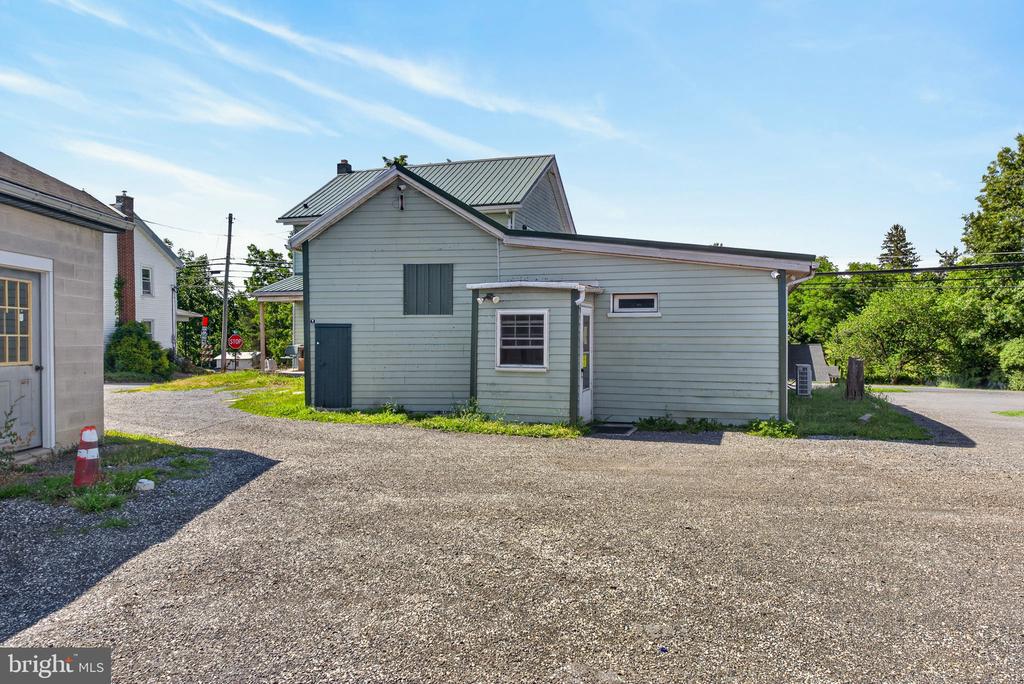 535 FRYSTOWN ROAD