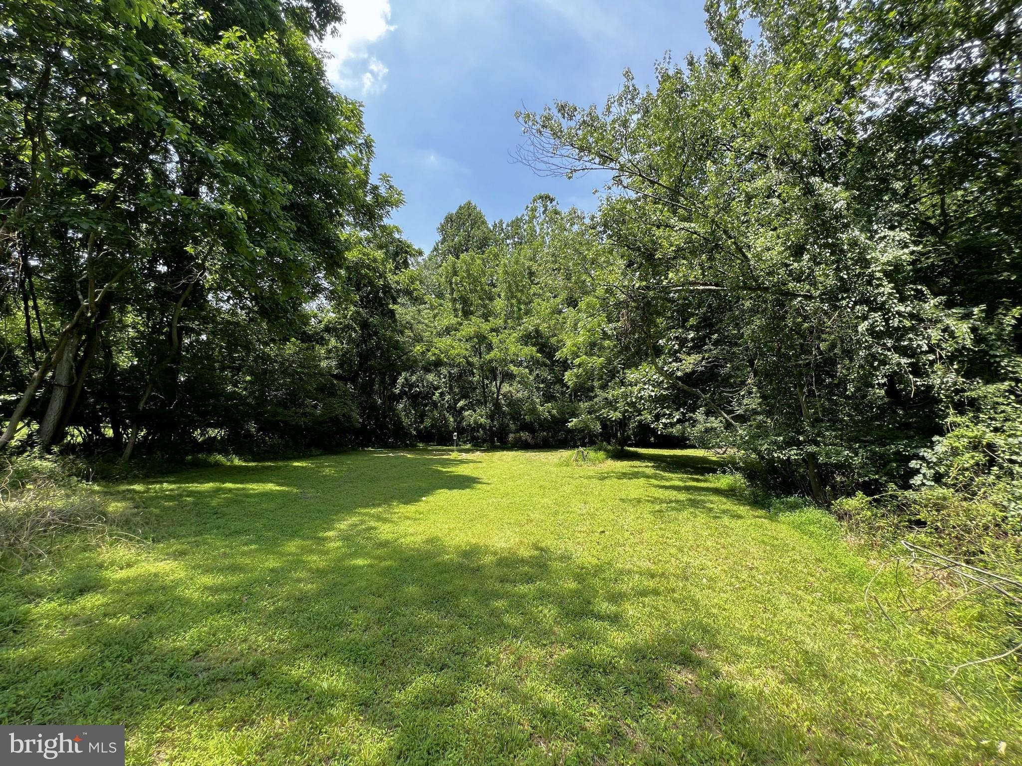 851 Creek Rd