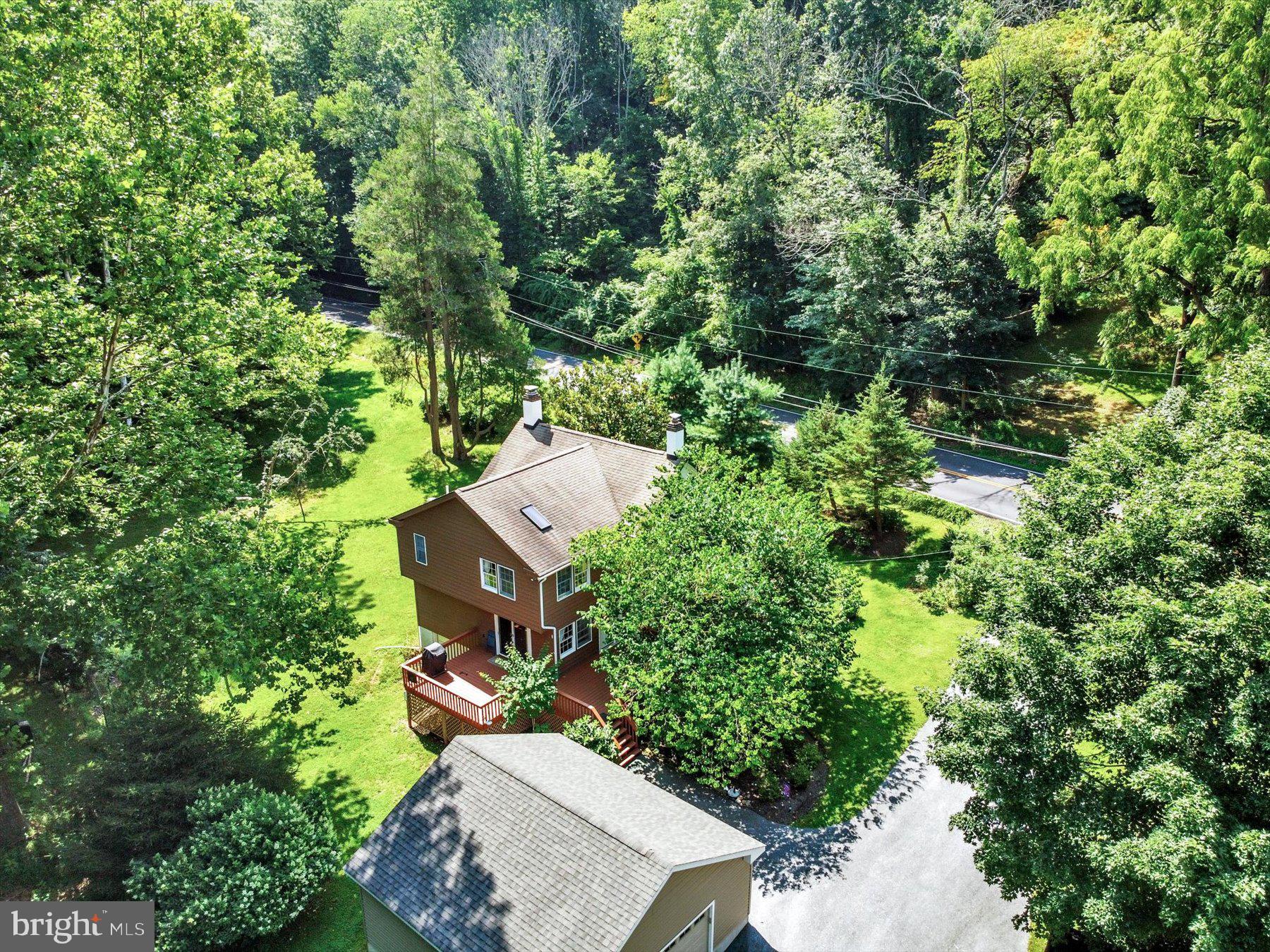 851 Creek Rd