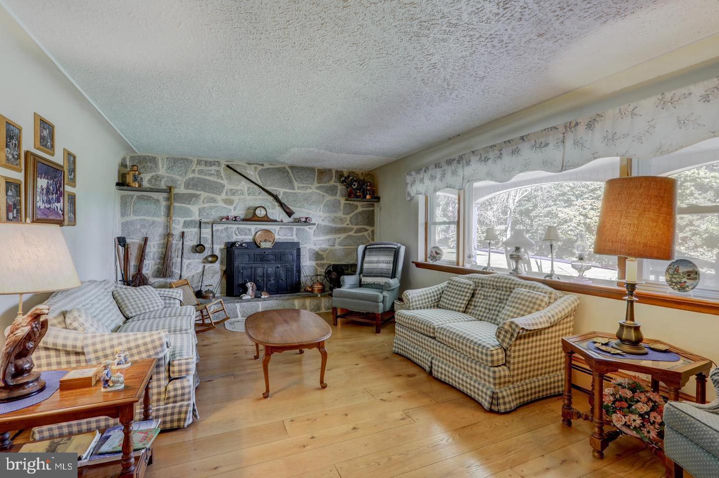1735 Little Conestoga Rd