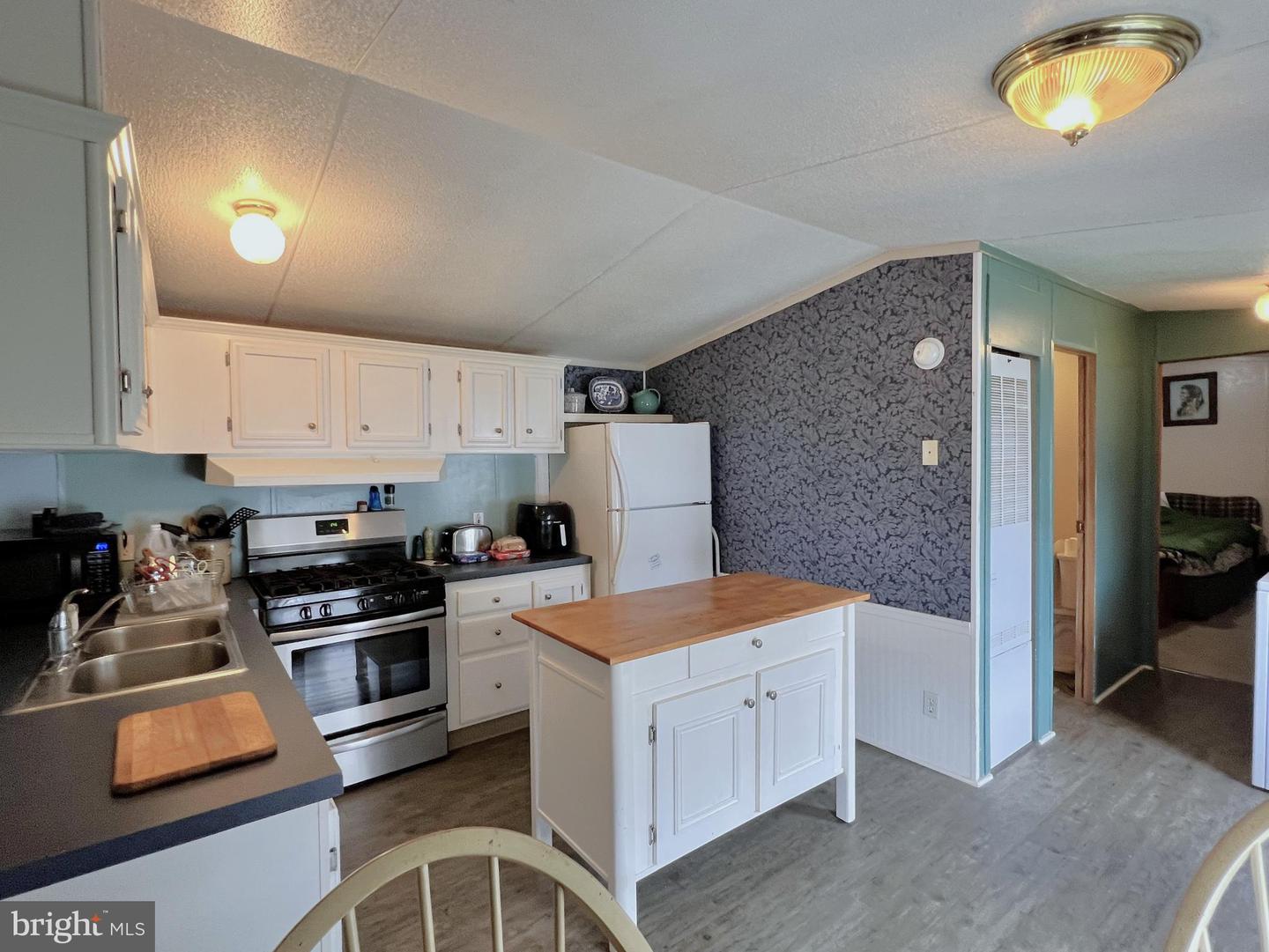 317-B Caravan Ct