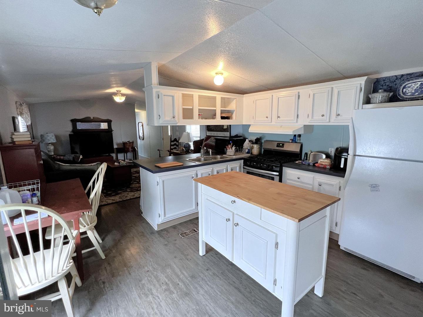 317-B Caravan Ct