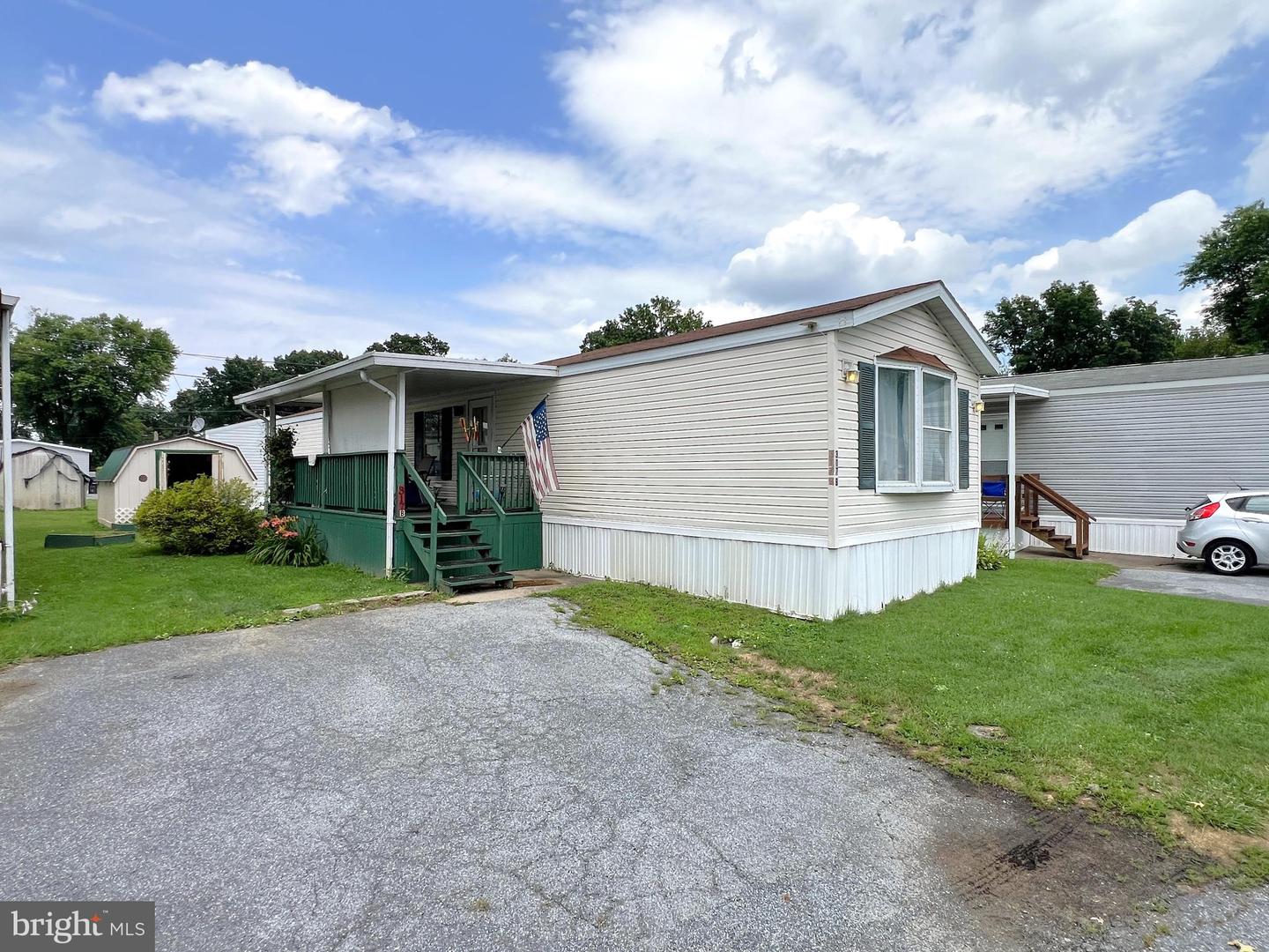 317-B Caravan Ct